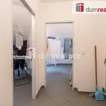 Pronajměte si 2 ložnic/e byt o rozloze 62 m² v Prague