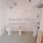 Rent 4 bedroom apartment of 116 m² in Trevi