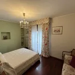 Rent 1 bedroom apartment of 110 m² in Padova