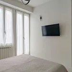 Rent a room of 72 m² in milan