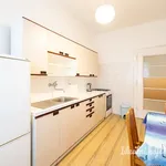 Pronajměte si 3 ložnic/e byt o rozloze 107 m² v Prague