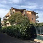 Affitto 4 camera appartamento di 120 m² in Roma