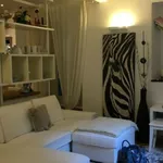 Rent 2 bedroom apartment of 65 m² in Genova