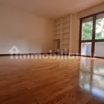 Rent 4 bedroom apartment of 117 m² in Padua