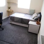 Rent 4 bedroom house in East Midlands