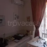 Affitto 2 camera appartamento di 35 m² in Napoli