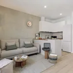 Rent 4 bedroom apartment of 67 m² in Barcelona