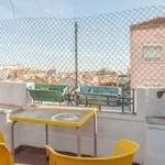 Rent a room in lisbon