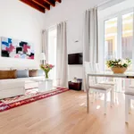 Rent 2 bedroom apartment of 646 m² in Seville