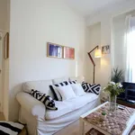 Rent a room of 170 m² in valencia