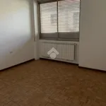 Rent 5 bedroom apartment of 150 m² in Saronno