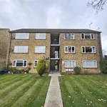 Rent 2 bedroom flat in Reigate and Banstead