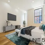 Rent 2 bedroom apartment in Brooklyn