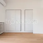 Rent 3 bedroom apartment of 110 m² in Milano