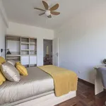 Rent a room in lisbon