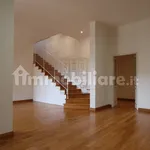 Rent 5 bedroom apartment of 200 m² in Lucca