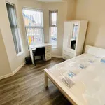 Rent 5 bedroom house in West Midlands