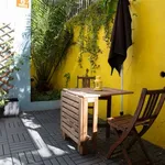 Rent a room of 100 m² in lisbon