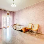 Rent a room of 130 m² in rome