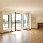 Rent 7 bedroom apartment of 182 m² in geneve