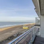 Appartement met frontaal zeezicht te Knokke