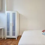 Rent a room in lisbon