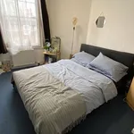 Rent 4 bedroom apartment in South East England