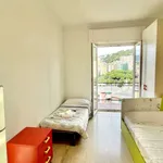 Rent a room of 85 m² in genoa