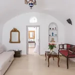 Rent 4 bedroom house of 122 m² in Thira Municipal Unit