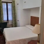 Rent 1 bedroom apartment of 80 m² in Padova