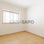 Rent 1 bedroom house of 110 m² in Seixal