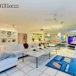 Rent 4 bedroom apartment in Queensland