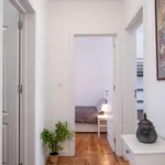 Rent a room of 150 m² in lisbon