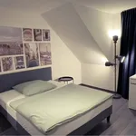 Rent a room of 70 m² in Frankfurt am Main