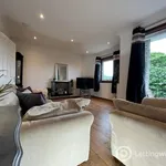 Rent 3 bedroom flat in Aberdeen