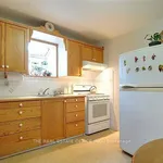 Rent 3 bedroom apartment in Toronto (Clairlea-Birchmount)