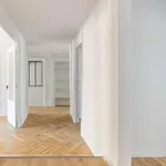 Rent 5 bedroom apartment of 133 m² in Lyon