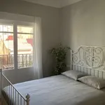 Rent a room of 120 m² in Alicante