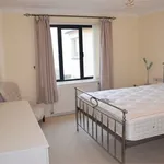 Rent 3 bedroom flat in South West England