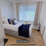 Rent 3 bedroom apartment in South West England