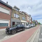 Huur 4 slaapkamer huis van 191 m² in Eeklo