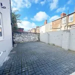 Rent 7 bedroom house in Liverpool