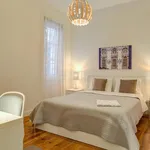 Rent 5 bedroom apartment in Lisbon