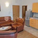 Rent 2 bedroom apartment of 55 m² in Split