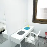 Alquilar 10 dormitorio casa en Valencia