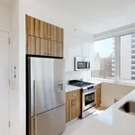 Rent 2 bedroom apartment of 81 m² in New York