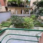 Rent a room of 150 m² in milan