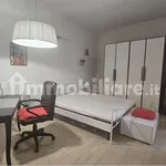 Rent 2 bedroom apartment of 90 m² in Syracuse