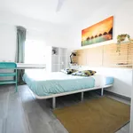 Alquilar 4 dormitorio apartamento en Valencia