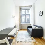 Rent 1 bedroom apartment of 35 m² in porto